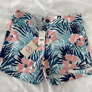 Brooks Brothers Women’s Floral Printed Shorts NWT